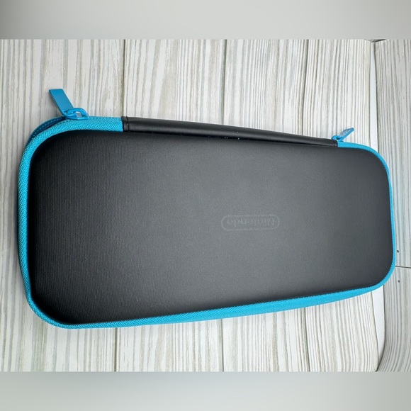 Nintendo Switch Case Blue - Picture 4 of 5